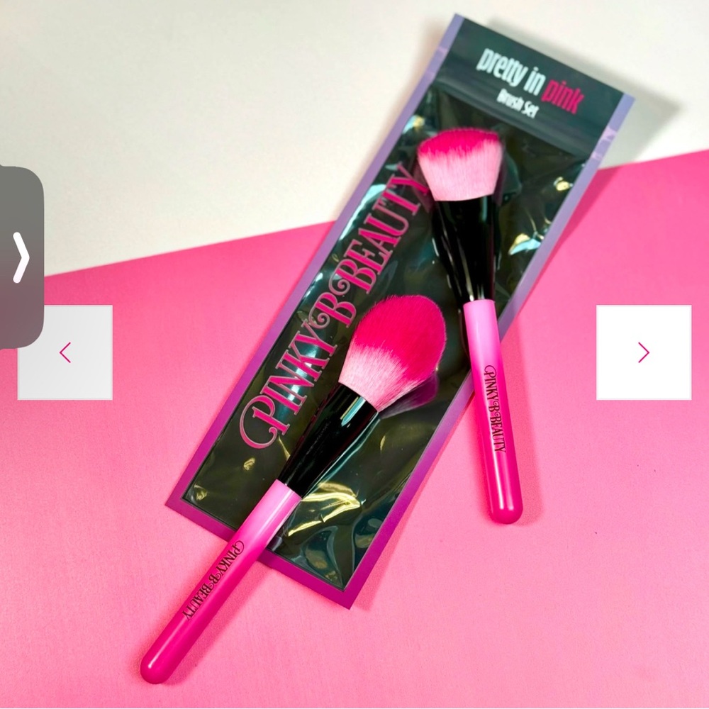 Pretty in Pink Brush Set
PINKY B BEAUTY